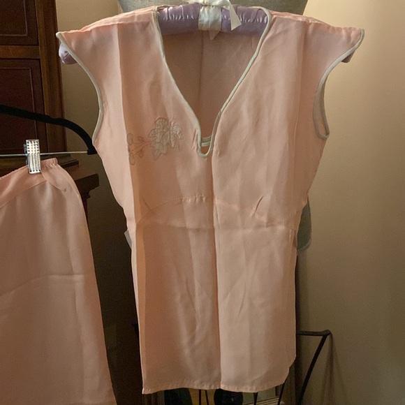 Vintage Other - Vintage Little Duchess lounge pj set peach silk small crop pant high rise